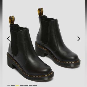 ✨NEW✨ Dr. Martens Cadence Wanama Pull-On Boot